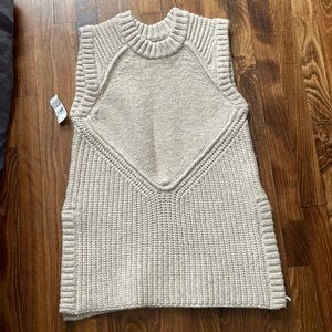 AYR Cream Knit Sleeveless Hoodie